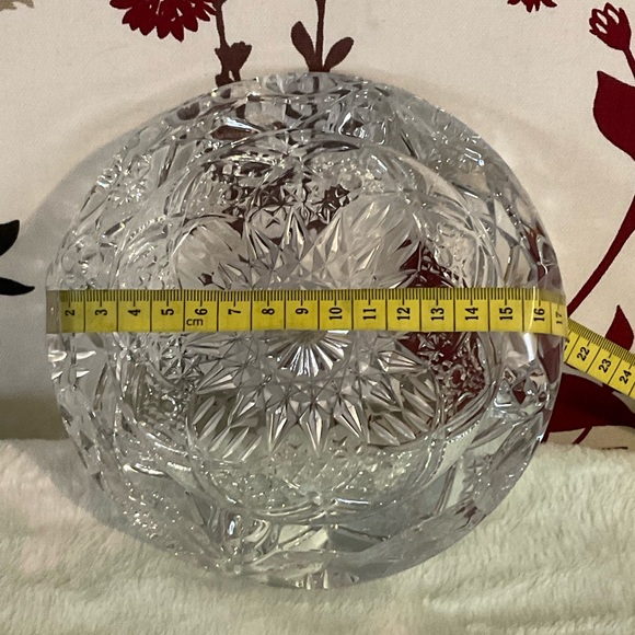 Vintage Riccardo Lead Crystal Ashtray $40 🤍 - Picture 7 of 8